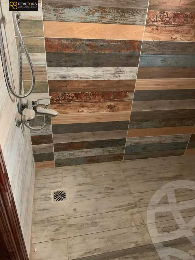 https://aqarmap.com.eg/en/listing/4056626-for-sale-cairo-6th-of-october-featured-neighborhood-sixth-touristic-village-al-wageh-street