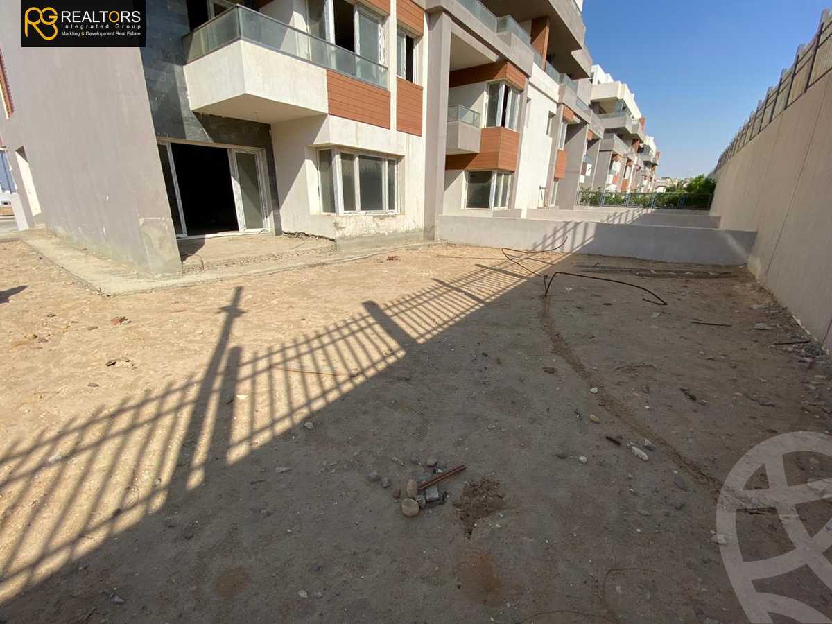 https://aqarmap.com.eg/ar/listing/4056710-for-sale-cairo-el-sheikh-zayed-city-compounds-in-sheikh-zayed-zayed-regency