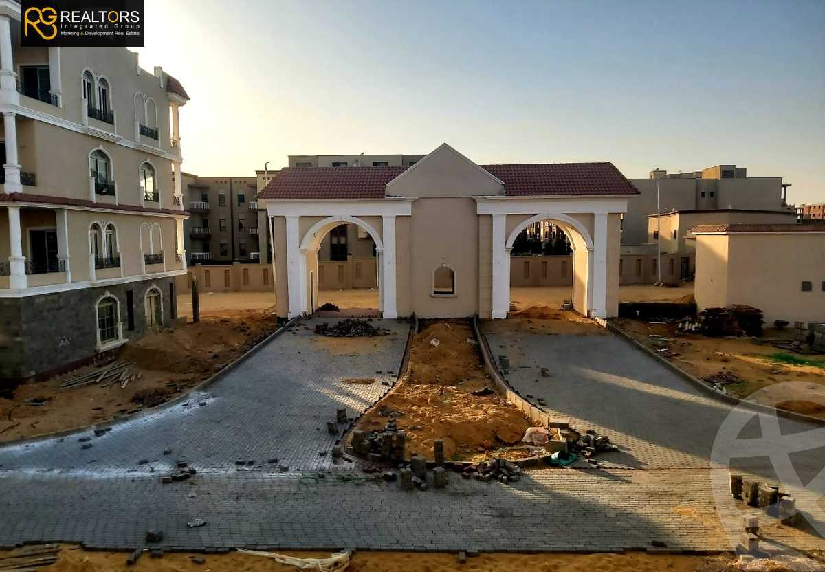 https://aqarmap.com.eg/en/listing/4087110-for-sale-cairo-6th-of-october-compounds-bhy