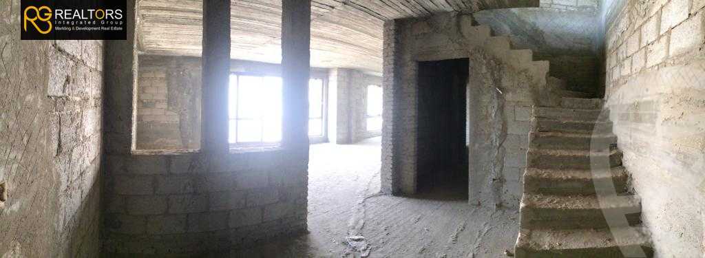 https://aqarmap.com.eg/en/listing/4090710-for-sale-cairo-el-sheikh-zayed-city-compounds-kmbwnd-wyst-twn-swdyk