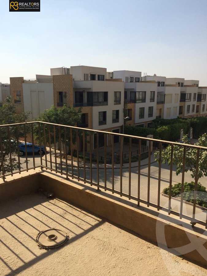 https://aqarmap.com.eg/en/listing/4090710-for-sale-cairo-el-sheikh-zayed-city-compounds-kmbwnd-wyst-twn-swdyk