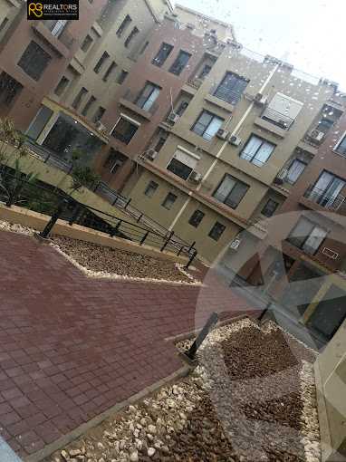 https://aqarmap.com.eg/en/listing/4092092-for-sale-cairo-el-sheikh-zayed-city-compounds-in-sheikh-zayed-casa