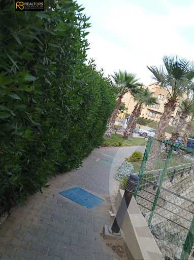 https://aqarmap.com.eg/en/listing/4092092-for-sale-cairo-el-sheikh-zayed-city-compounds-in-sheikh-zayed-casa
