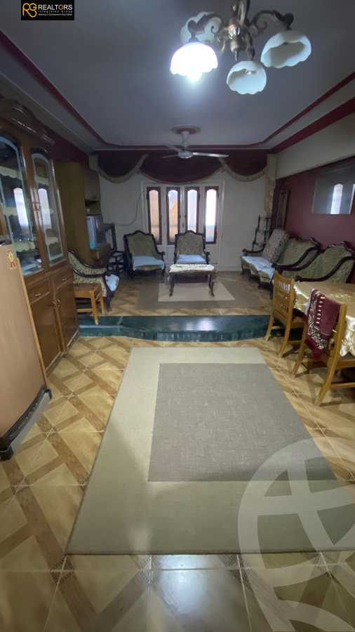 https://aqarmap.com.eg/en/listing/4093356-for-rent-cairo-el-sheikh-zayed-city-el-hay-el-thaleth-ashaer-area-1-el-salam-st
