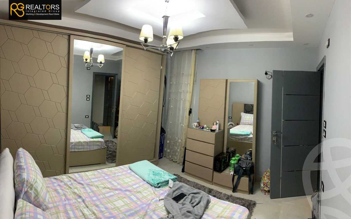 https://aqarmap.com.eg/ar/listing/4093469-for-sale-cairo-6th-of-october-compound-creek-park