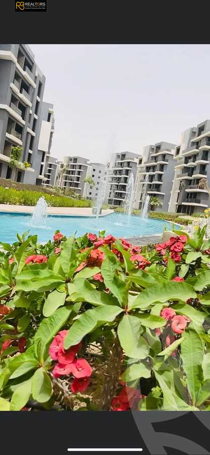 https://aqarmap.com.eg/en/listing/4093622-for-sale-cairo-6th-of-october-compound-sun-capital
