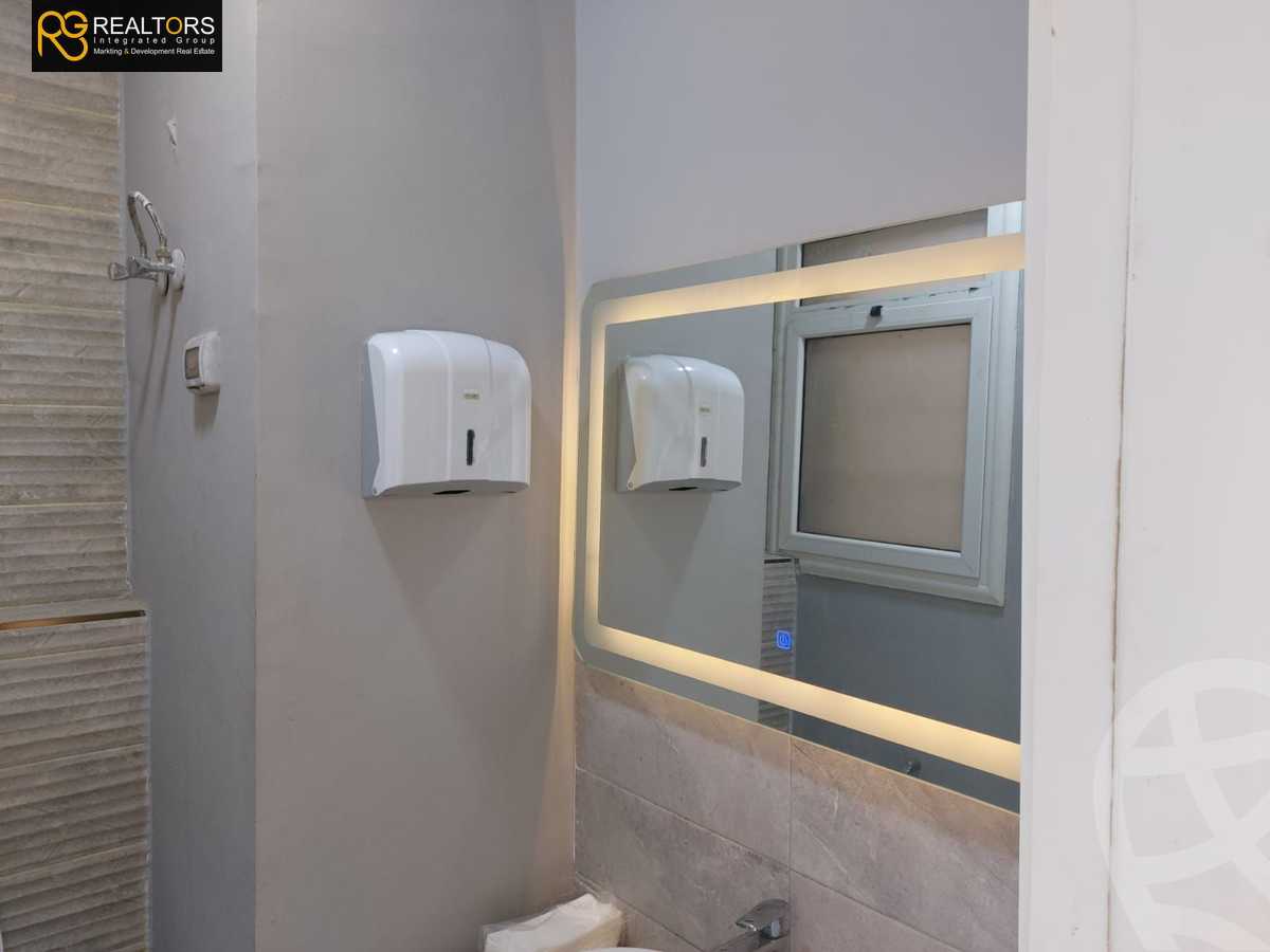https://aqarmap.com.eg/ar/listing/4123866-for-rent-cairo-6th-of-october-compound-palm-hills-october