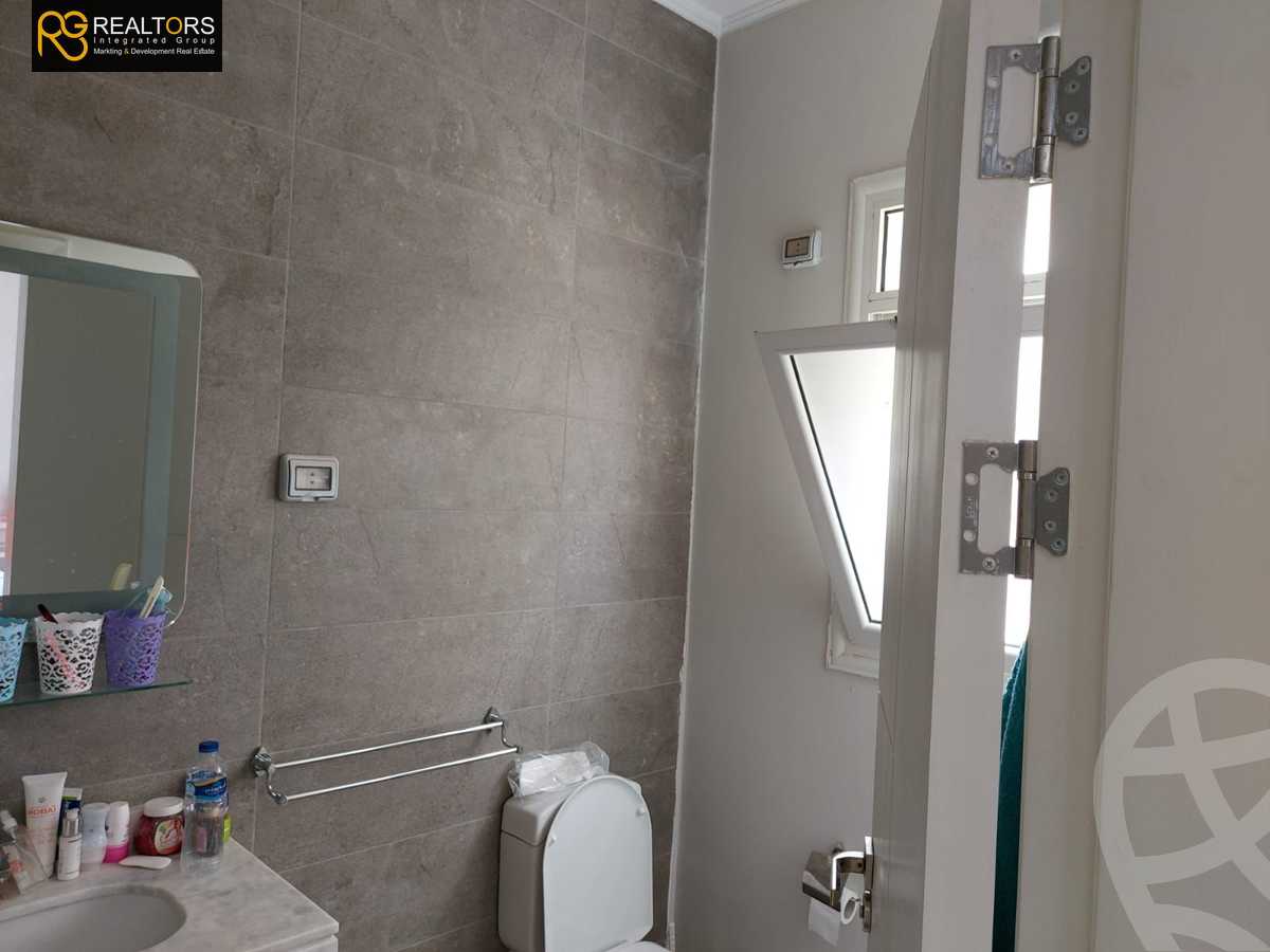 https://aqarmap.com.eg/ar/listing/4123866-for-rent-cairo-6th-of-october-compound-palm-hills-october
