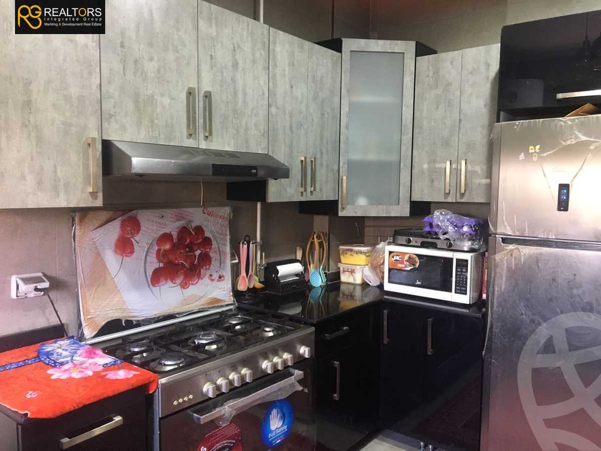 https://aqarmap.com.eg/ar/listing/4123866-for-rent-cairo-6th-of-october-compound-palm-hills-october