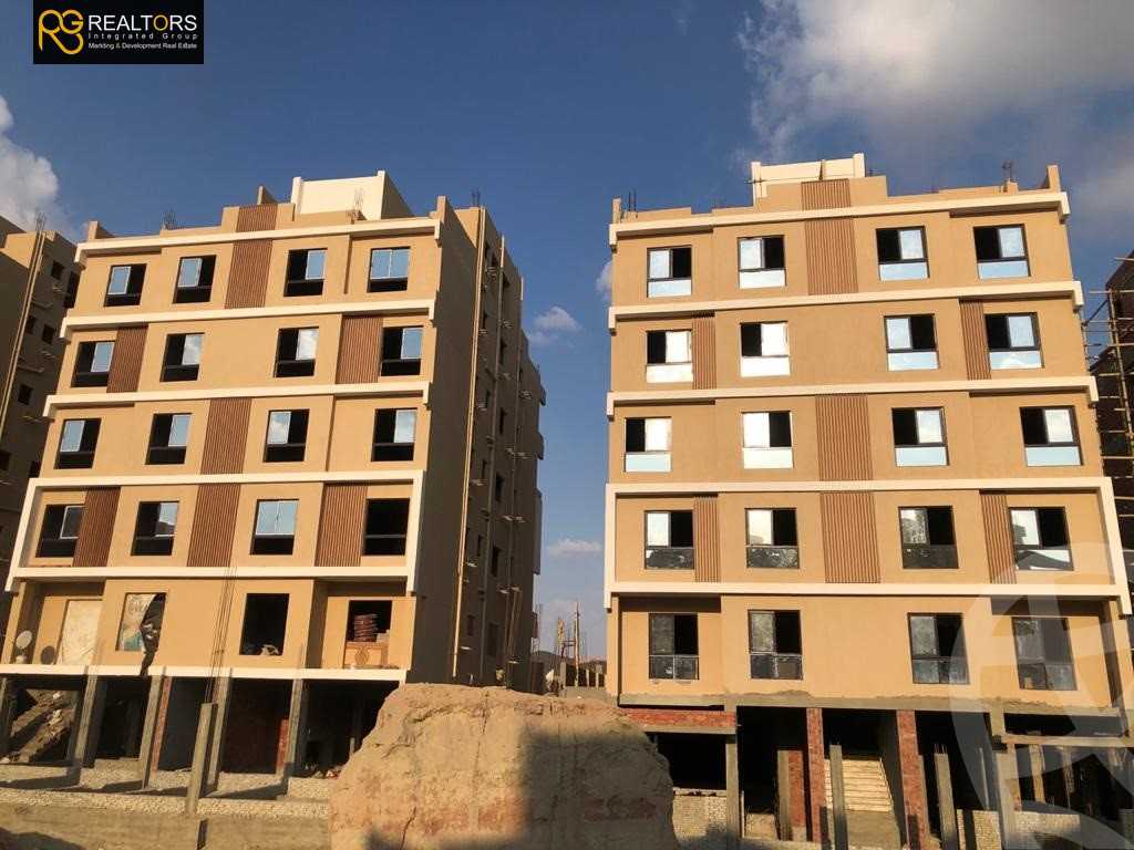 https://aqarmap.com.eg/en/listing/4149021-for-sale-cairo-6th-of-october-compounds-fylry
