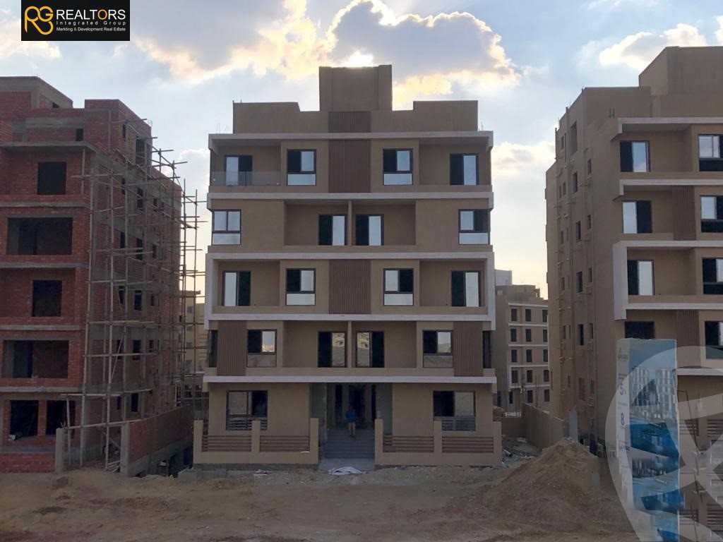 https://aqarmap.com.eg/en/listing/4149021-for-sale-cairo-6th-of-october-compounds-fylry