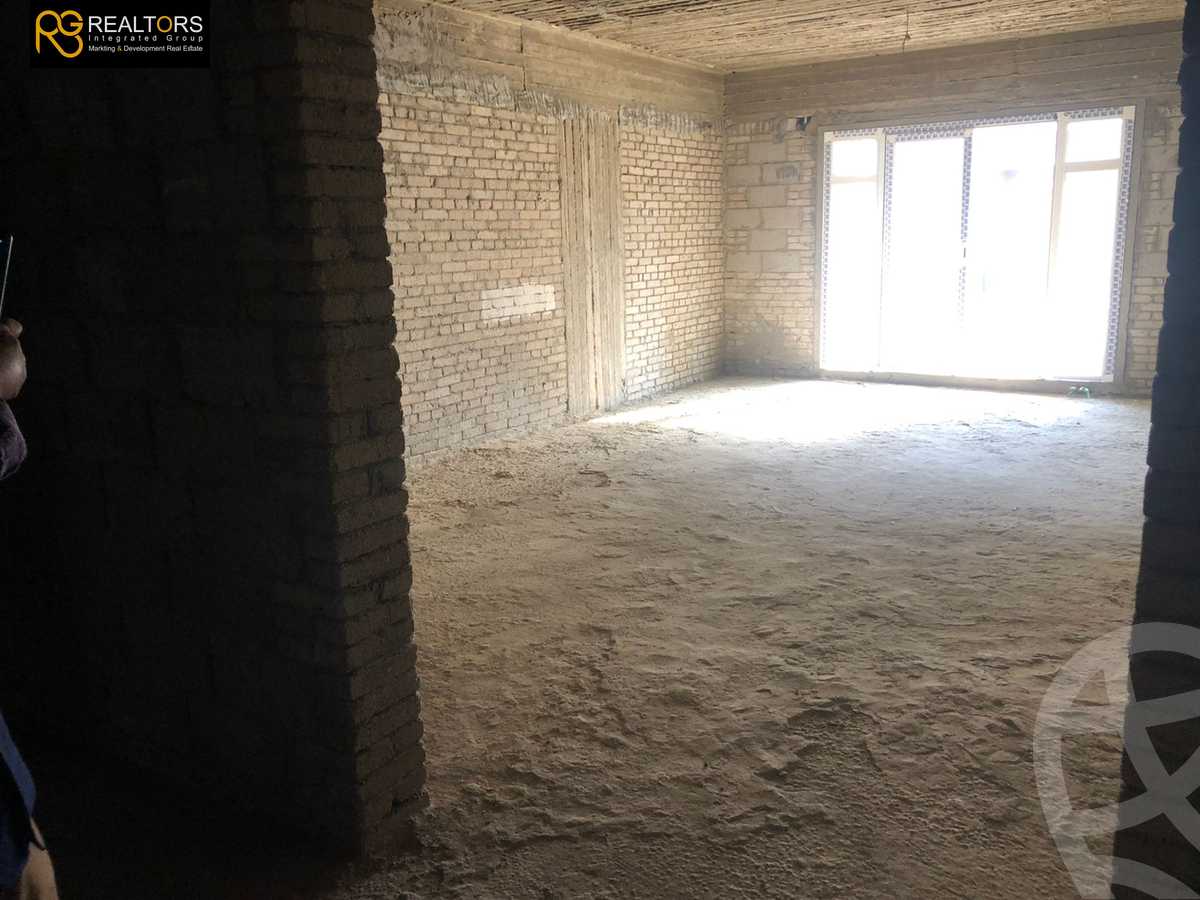 https://aqarmap.com.eg/en/listing/4151152-for-sale-cairo-6th-of-october-compound-october-plaza