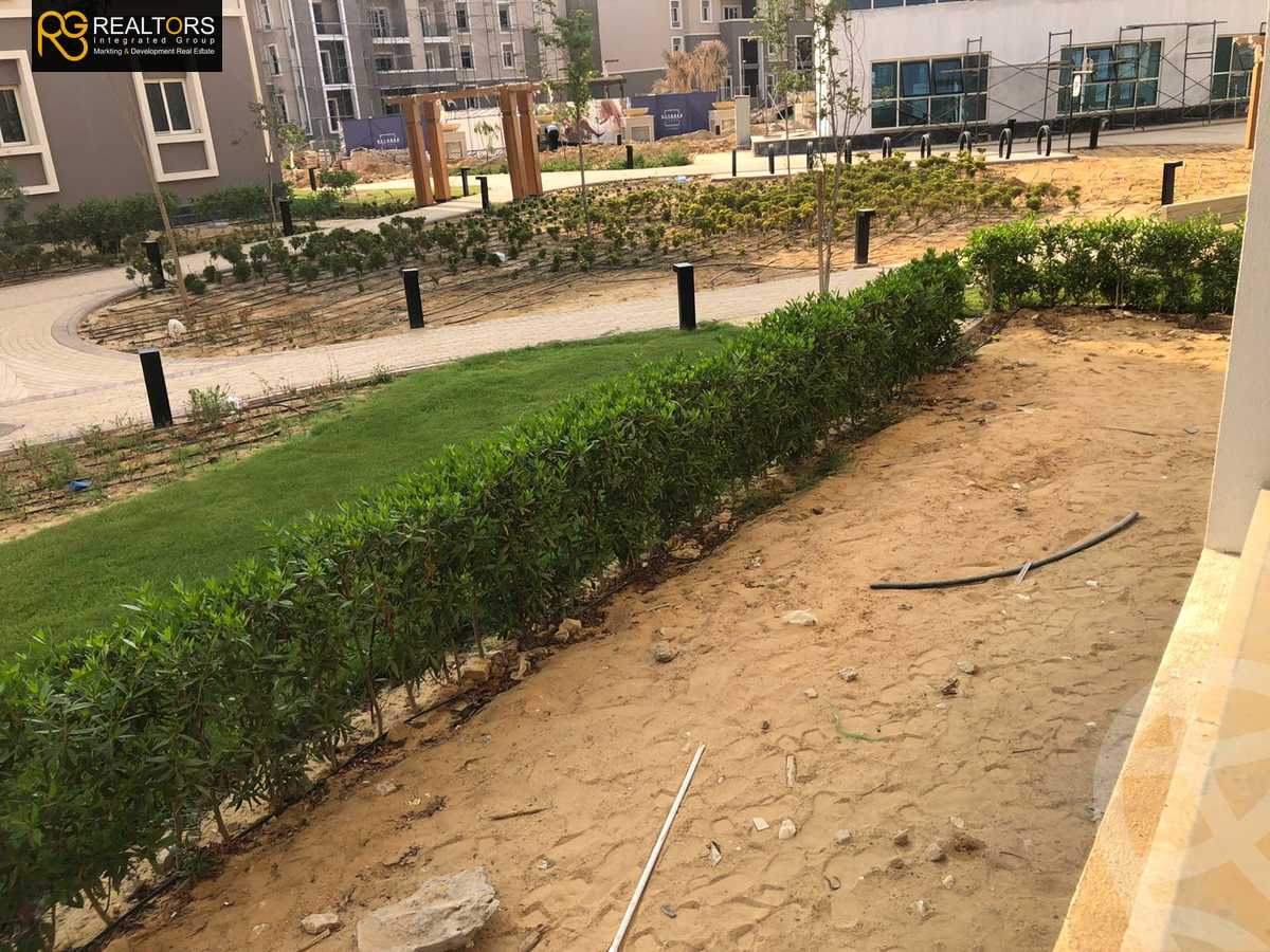 https://aqarmap.com.eg/en/listing/4151152-for-sale-cairo-6th-of-october-compound-october-plaza