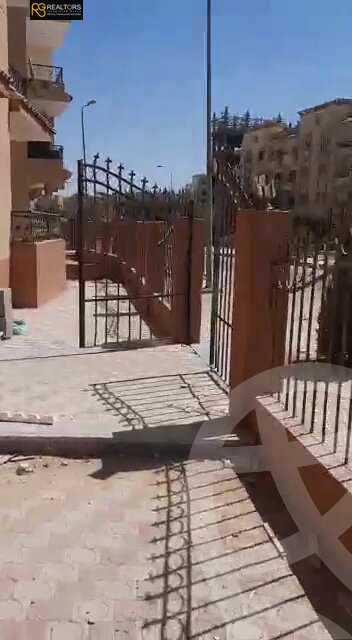 https://aqarmap.com.eg/en/listing/4152186-for-sale-cairo-6th-of-october-compound-green-yard