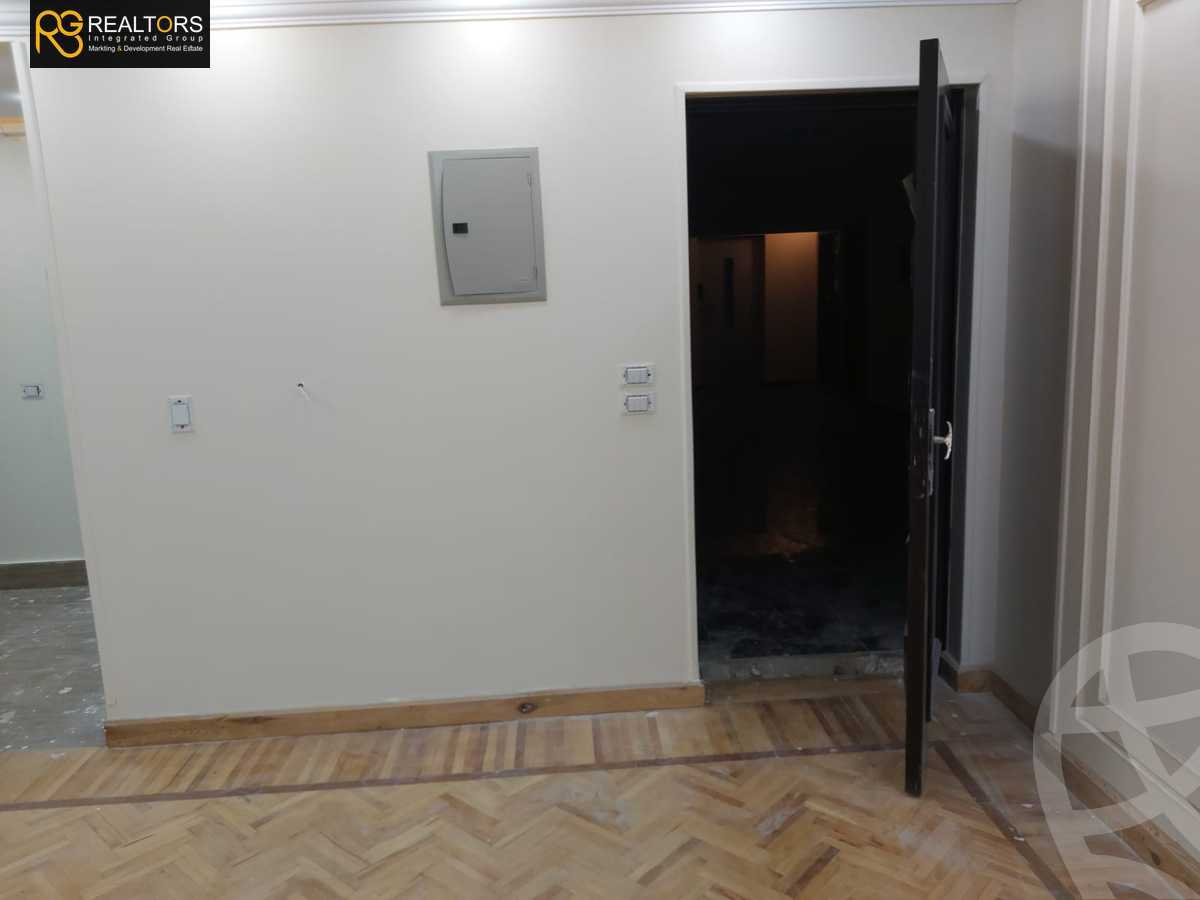 https://aqarmap.com.eg/en/listing/4152241-for-sale-cairo-6th-of-october-lhsry