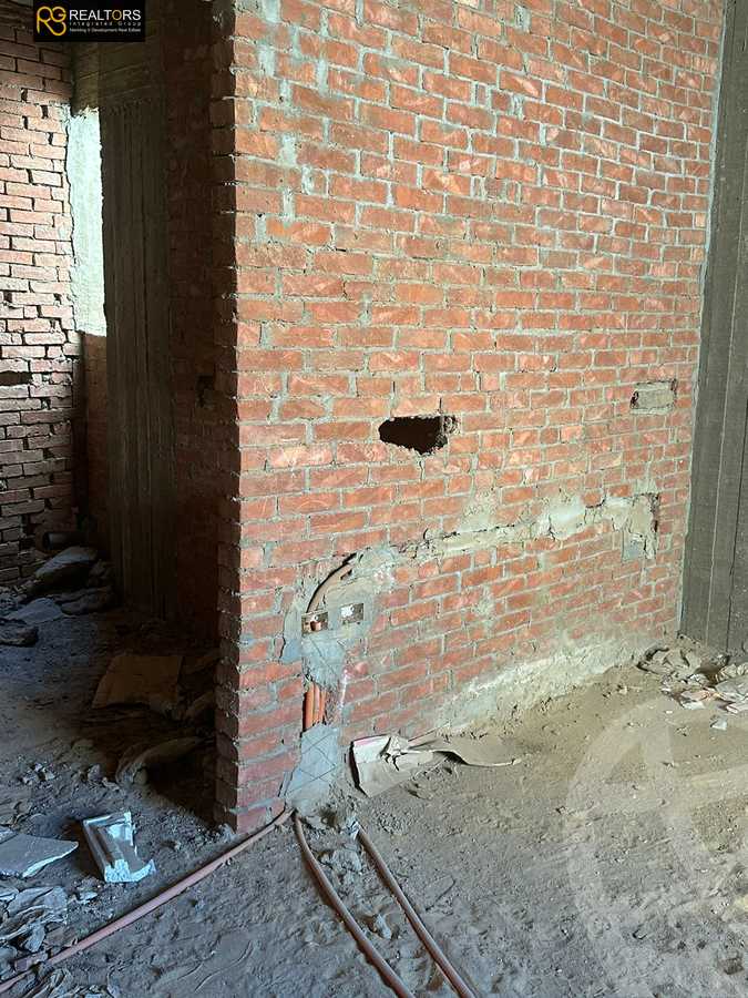 https://aqarmap.com.eg/ar/listing/4192075-for-sale-cairo-el-sheikh-zayed-city-el-hay-elasher-street-100