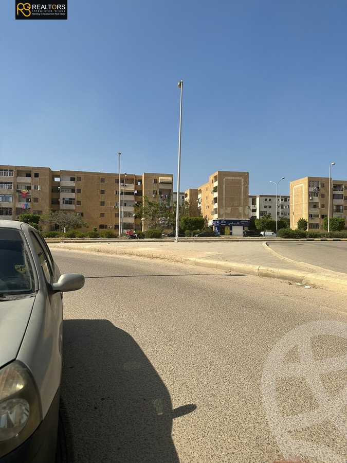 https://aqarmap.com.eg/ar/listing/4192075-for-sale-cairo-el-sheikh-zayed-city-el-hay-elasher-street-100