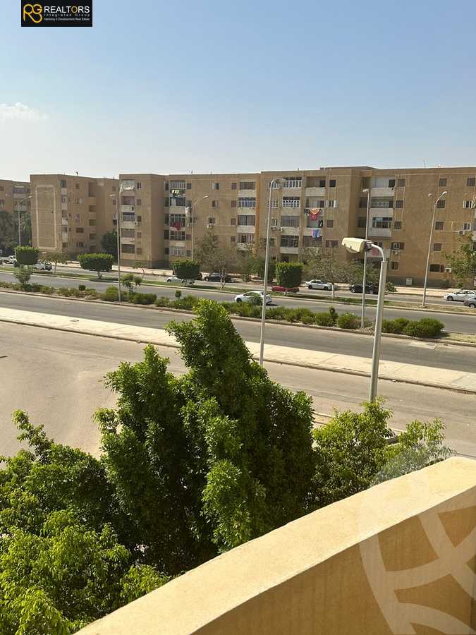 https://aqarmap.com.eg/ar/listing/4192075-for-sale-cairo-el-sheikh-zayed-city-el-hay-elasher-street-100