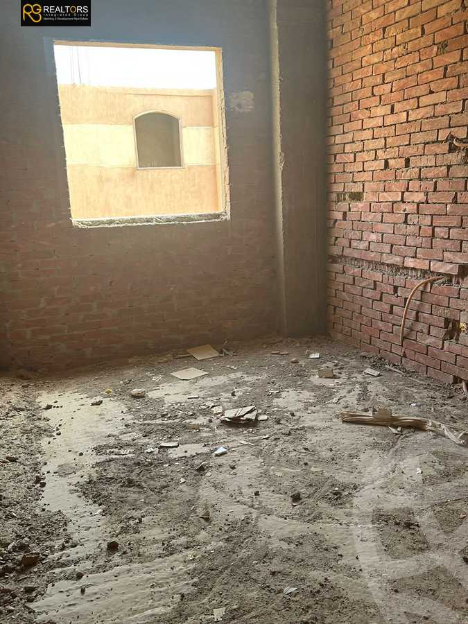 https://aqarmap.com.eg/ar/listing/4192075-for-sale-cairo-el-sheikh-zayed-city-el-hay-elasher-street-100