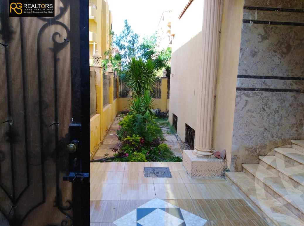https://aqarmap.com.eg/en/listing/4201706-for-sale-cairo-el-sheikh-zayed-city-el-hay-elthaleth-shr-30