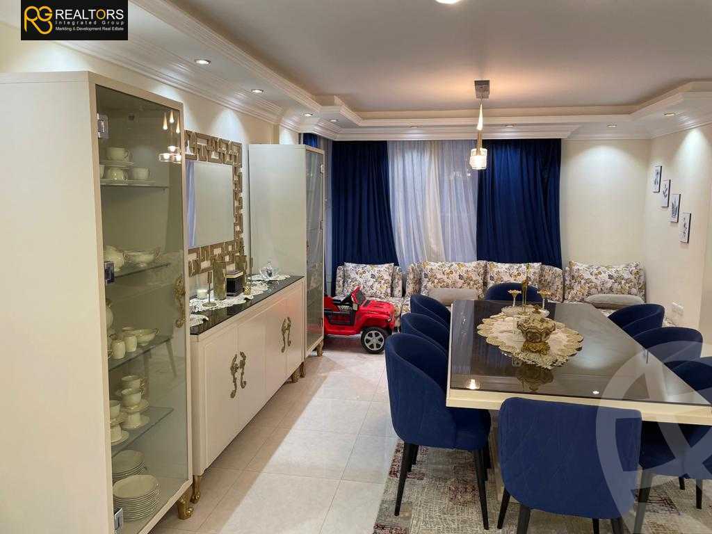 https://aqarmap.com.eg/ar/listing/4201737-for-sale-cairo-el-sheikh-zayed-city-compounds-in-sheikh-zayed-zayed-regency