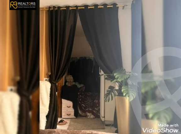 https://aqarmap.com.eg/ar/listing/4202150-for-sale-cairo-el-sheikh-zayed-city-el-hay-elasher-street-100