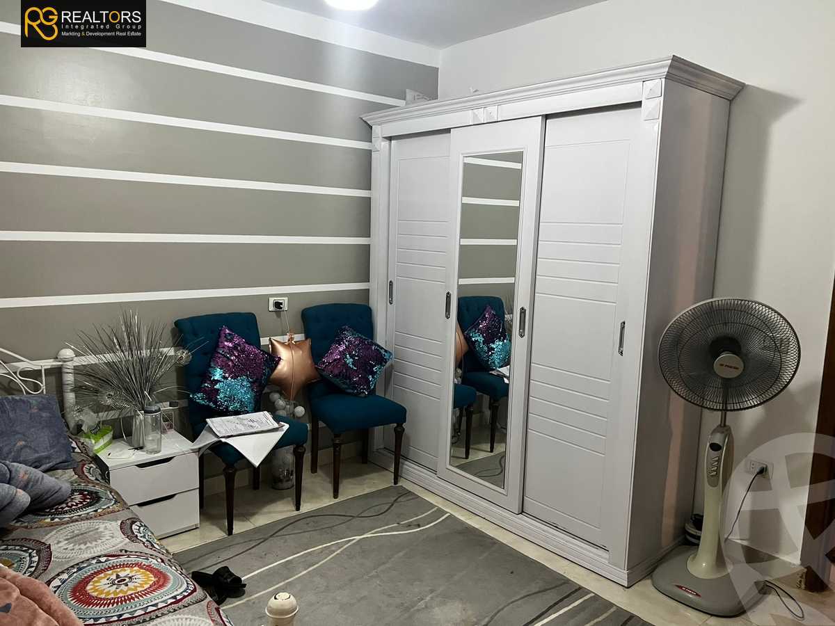 https://aqarmap.com.eg/ar/listing/4202150-for-sale-cairo-el-sheikh-zayed-city-el-hay-elasher-street-100
