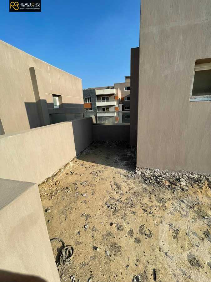 https://aqarmap.com.eg/ar/listing/4211414-for-sale-cairo-el-sheikh-zayed-city-compounds-in-sheikh-zayed-zayed-regency