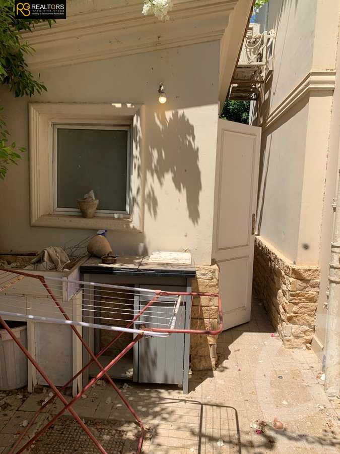 https://aqarmap.com.eg/ar/listing/4211486-for-sale-cairo-el-sheikh-zayed-city-compounds-in-sheikh-zayed-beverly-hills