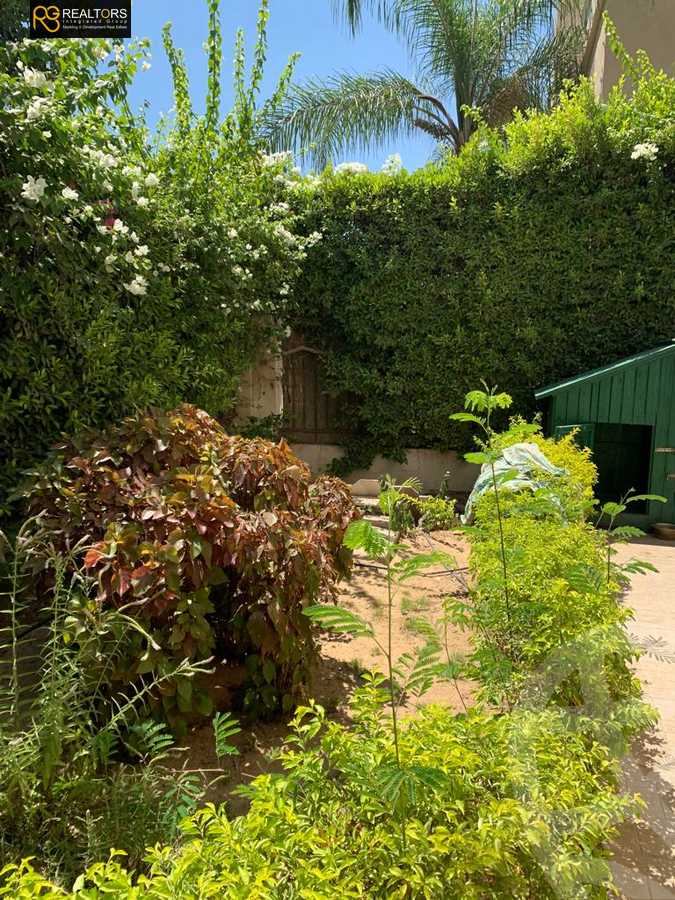 https://aqarmap.com.eg/ar/listing/4211486-for-sale-cairo-el-sheikh-zayed-city-compounds-in-sheikh-zayed-beverly-hills
