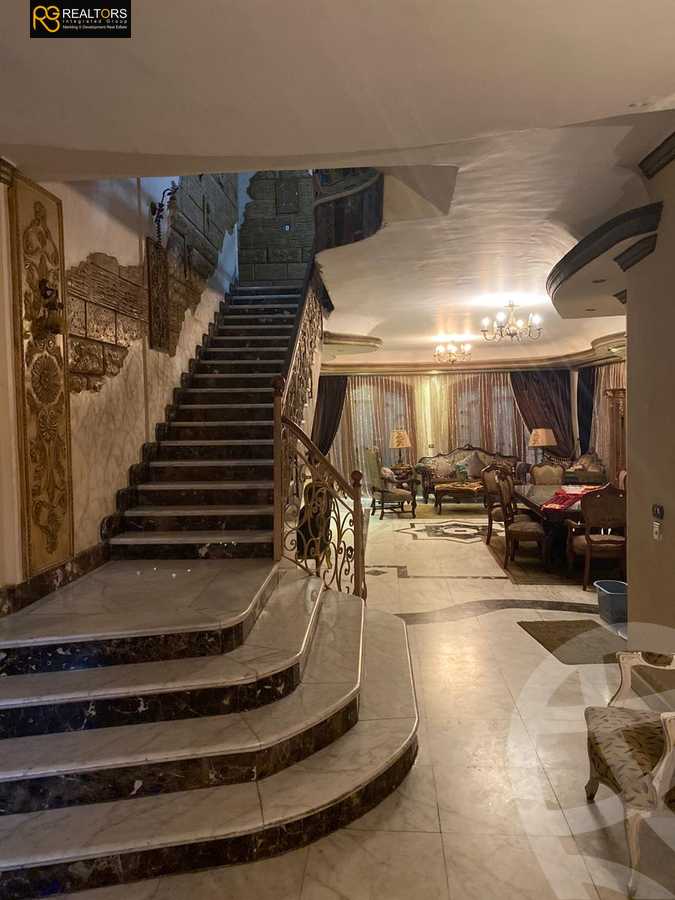 https://aqarmap.com.eg/ar/listing/4211780-for-sale-cairo-el-sheikh-zayed-city-compounds-in-sheikh-zayed-el-yasmeen-compound