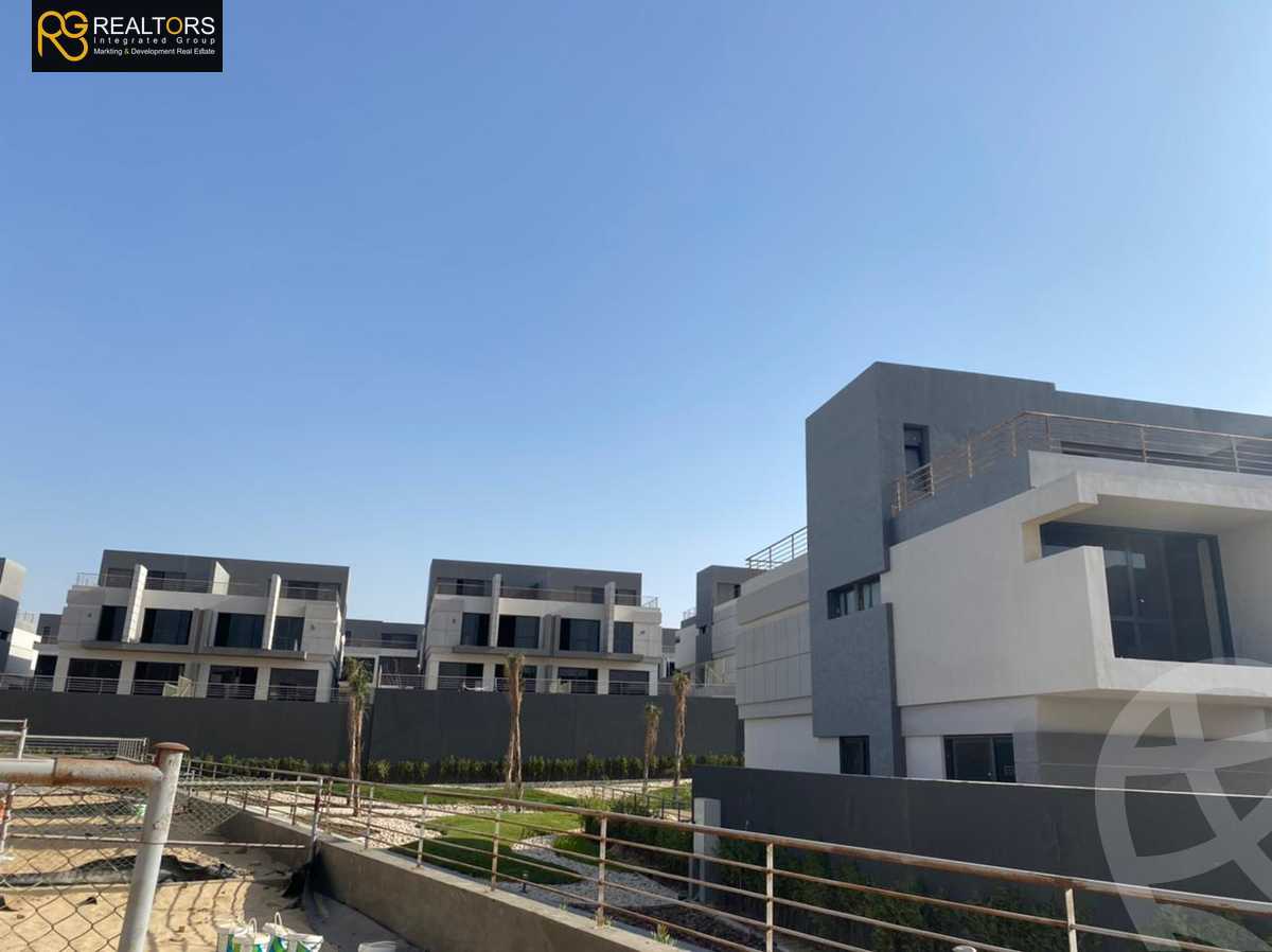 https://aqarmap.com.eg/en/listing/4211809-for-sale-cairo-el-sheikh-zayed-city-compounds-in-sheikh-zayed-el-patio-zahraa