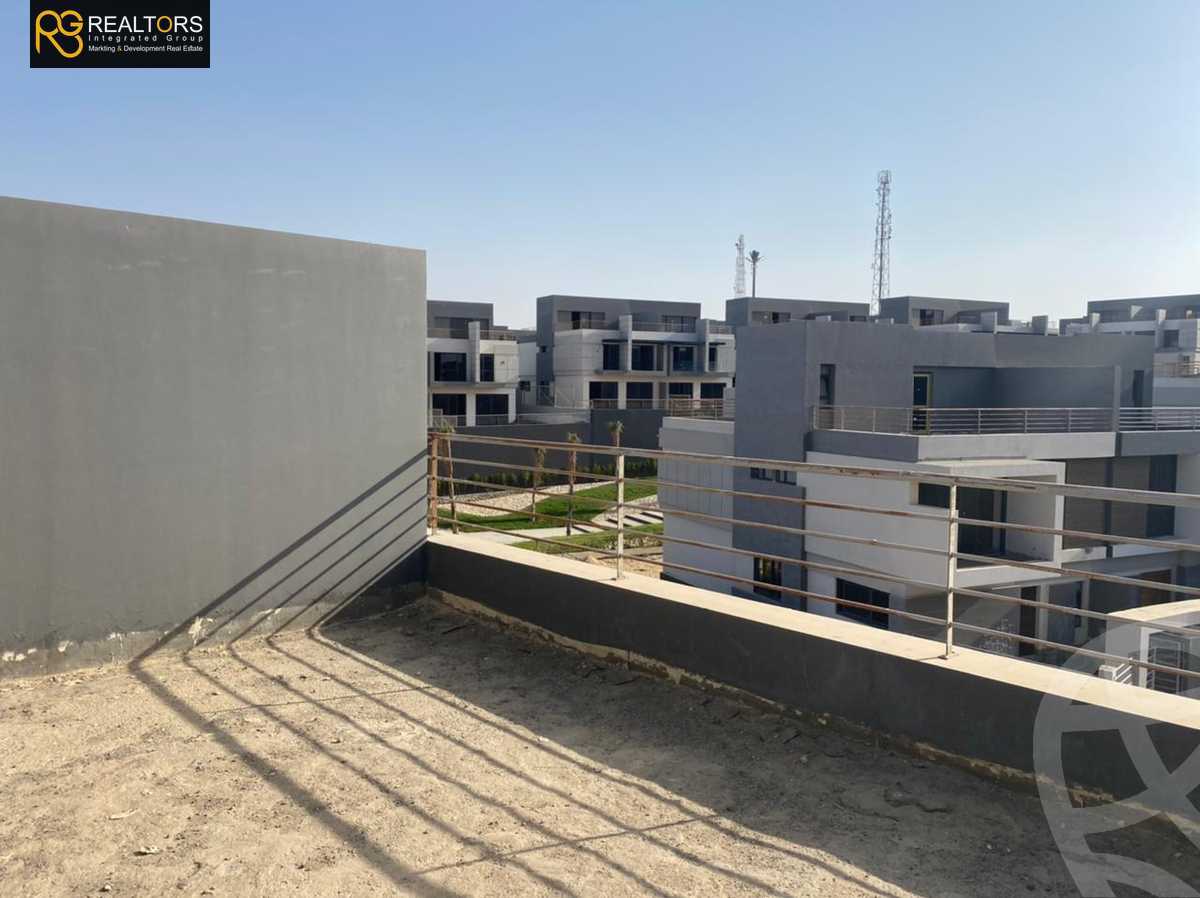 https://aqarmap.com.eg/en/listing/4211809-for-sale-cairo-el-sheikh-zayed-city-compounds-in-sheikh-zayed-el-patio-zahraa