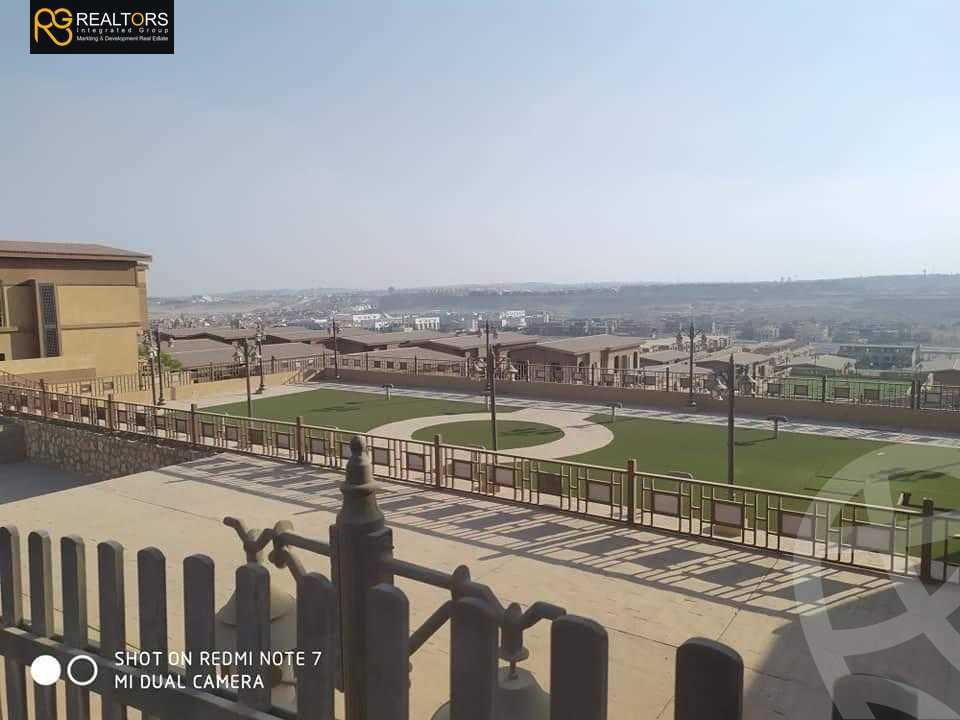 https://aqarmap.com.eg/en/listing/4211893-for-sale-cairo-el-sheikh-zayed-city-compounds-in-sheikh-zayed-pyramids-walk