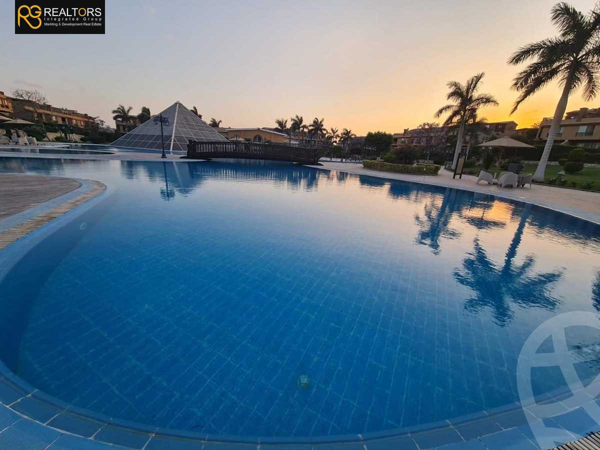https://aqarmap.com.eg/en/listing/4211893-for-sale-cairo-el-sheikh-zayed-city-compounds-in-sheikh-zayed-pyramids-walk