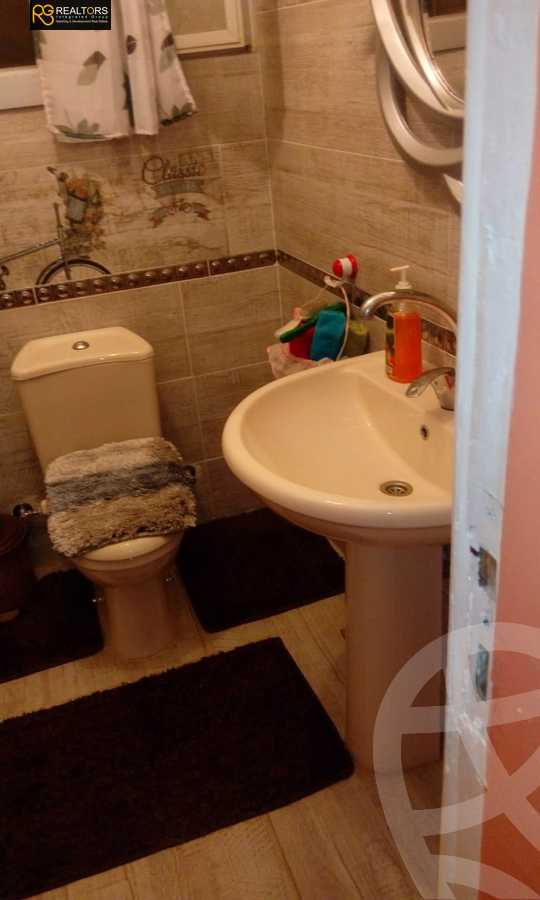 https://aqarmap.com.eg/en/listing/4213672-for-sale-cairo-6th-of-october-el-ahyaa-neighborhood-7th-mecca-el-mokarrama-st