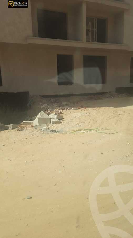 https://aqarmap.com.eg/en/listing/4213922-for-sale-cairo-6th-of-october-compound-creek-park