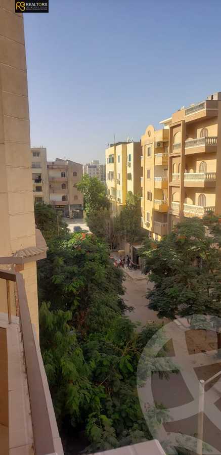 https://aqarmap.com.eg/ar/listing/4215612-for-sale-cairo-6th-of-october-el-ahyaa-neighborhood-4th-school-st