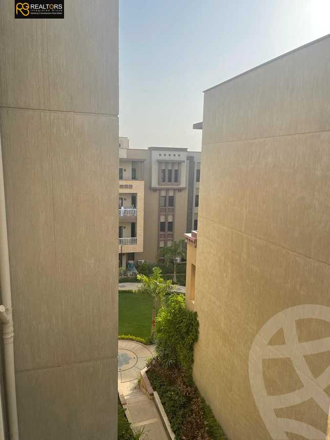 https://aqarmap.com.eg/en/listing/4216514-for-sale-cairo-6th-of-october-compound-green-5