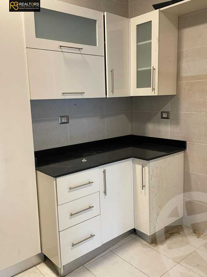 https://aqarmap.com.eg/en/listing/4216557-for-sale-cairo-6th-of-october-compound-palm-parks