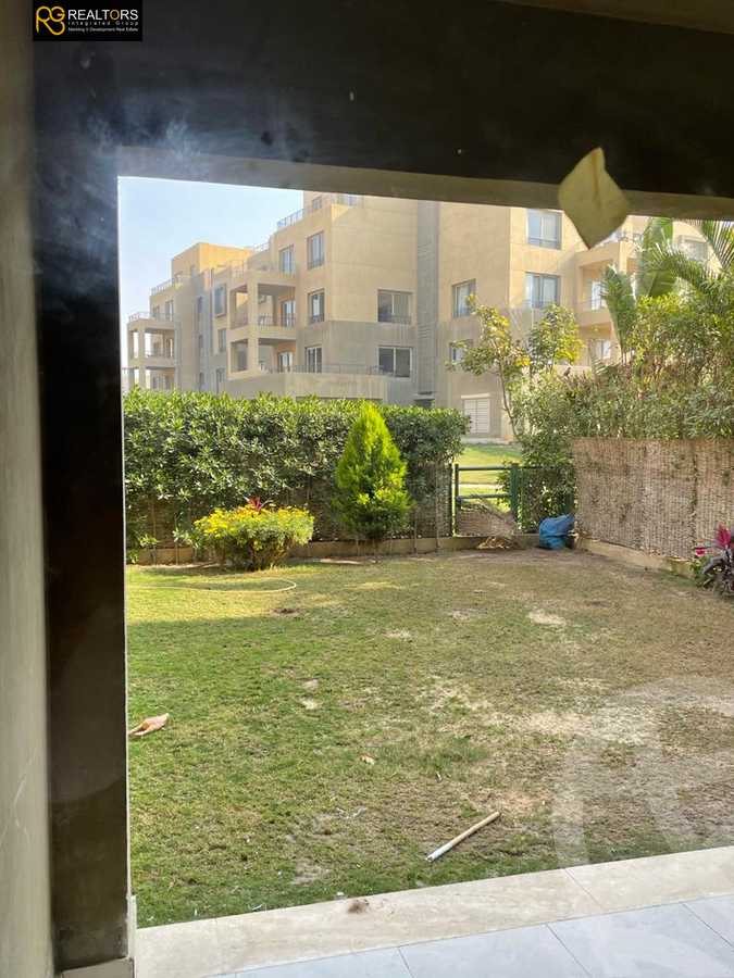 https://aqarmap.com.eg/en/listing/4216557-for-sale-cairo-6th-of-october-compound-palm-parks