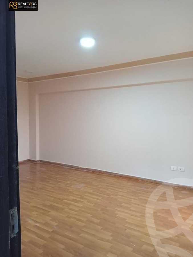 https://aqarmap.com.eg/ar/listing/4218686-for-sale-cairo-6th-of-october-hadaeq-october-kmbwnd-fy-hdyq-ktwbr-palm-view