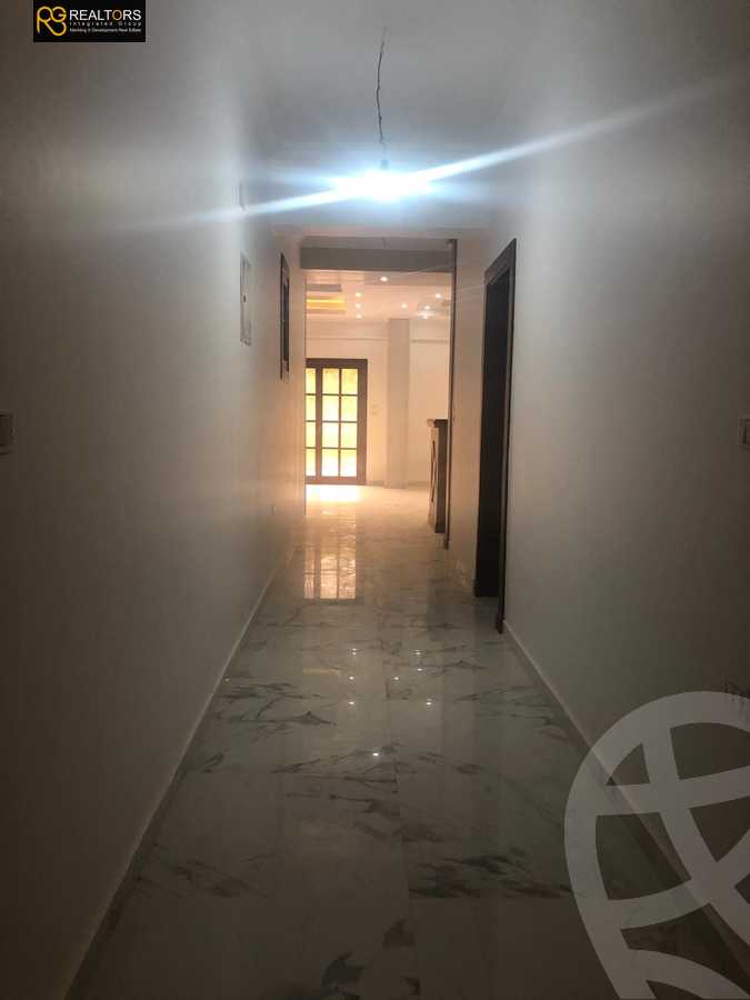 https://aqarmap.com.eg/ar/listing/4222999-for-rent-cairo-el-sheikh-zayed-city-compounds-in-sheikh-zayed-beverly-hills