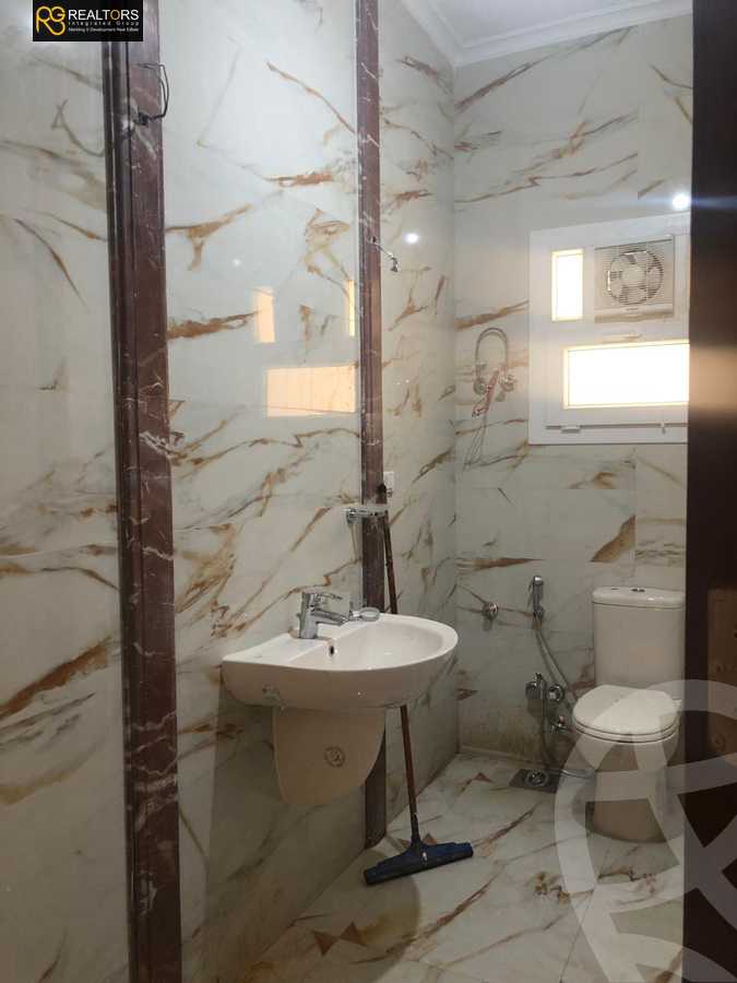 https://aqarmap.com.eg/ar/listing/4222999-for-rent-cairo-el-sheikh-zayed-city-compounds-in-sheikh-zayed-beverly-hills