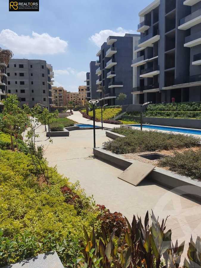 https://aqarmap.com.eg/ar/listing/4227567-for-sale-cairo-6th-of-october-compound-sun-capital