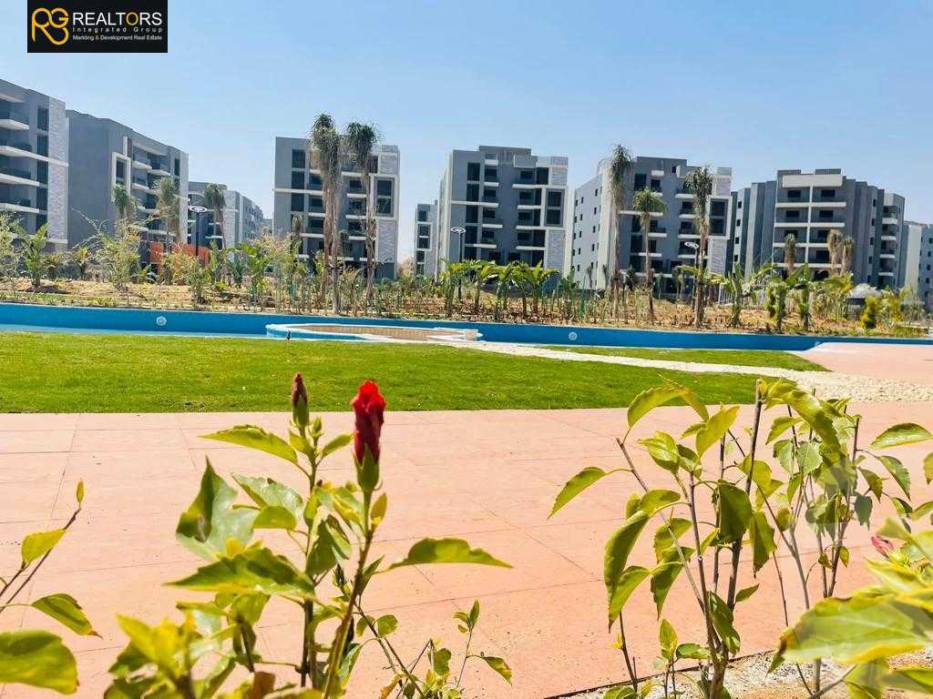https://aqarmap.com.eg/ar/listing/4227567-for-sale-cairo-6th-of-october-compound-sun-capital