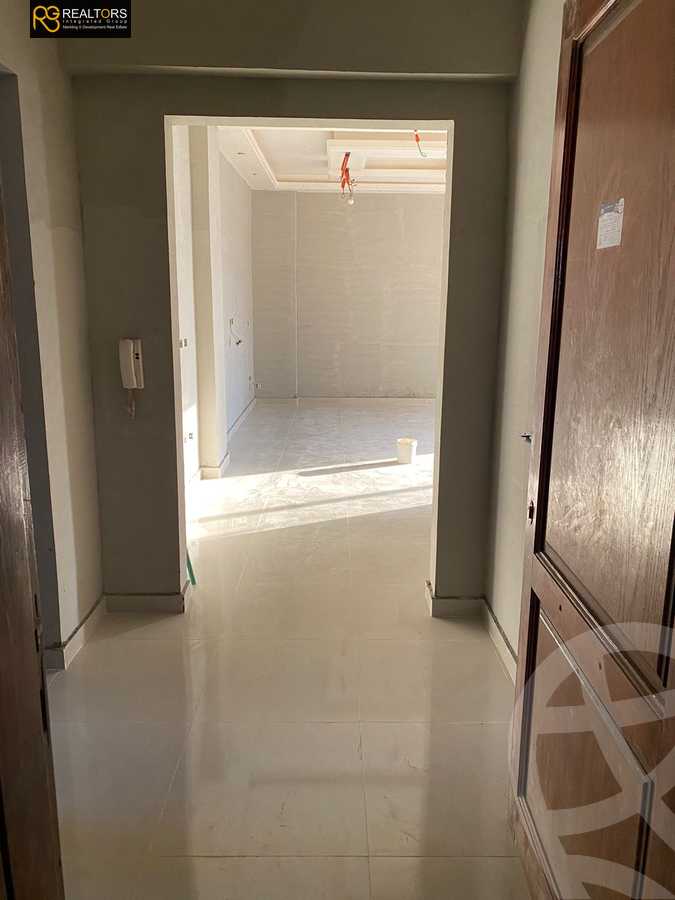 https://aqarmap.com.eg/en/listing/4227590-for-sale-cairo-6th-of-october-compound-eshraqah