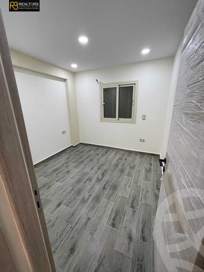 https://aqarmap.com.eg/ar/listing/4228993-for-sale-cairo-6th-of-october-el-tawsaat-el-shamalya-lhy-300