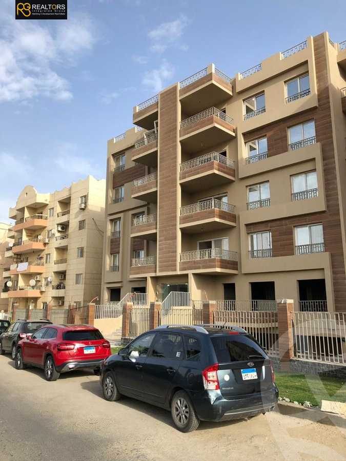 https://aqarmap.com.eg/en/listing/4229043-for-sale-cairo-6th-of-october-shr-drym-lnd
