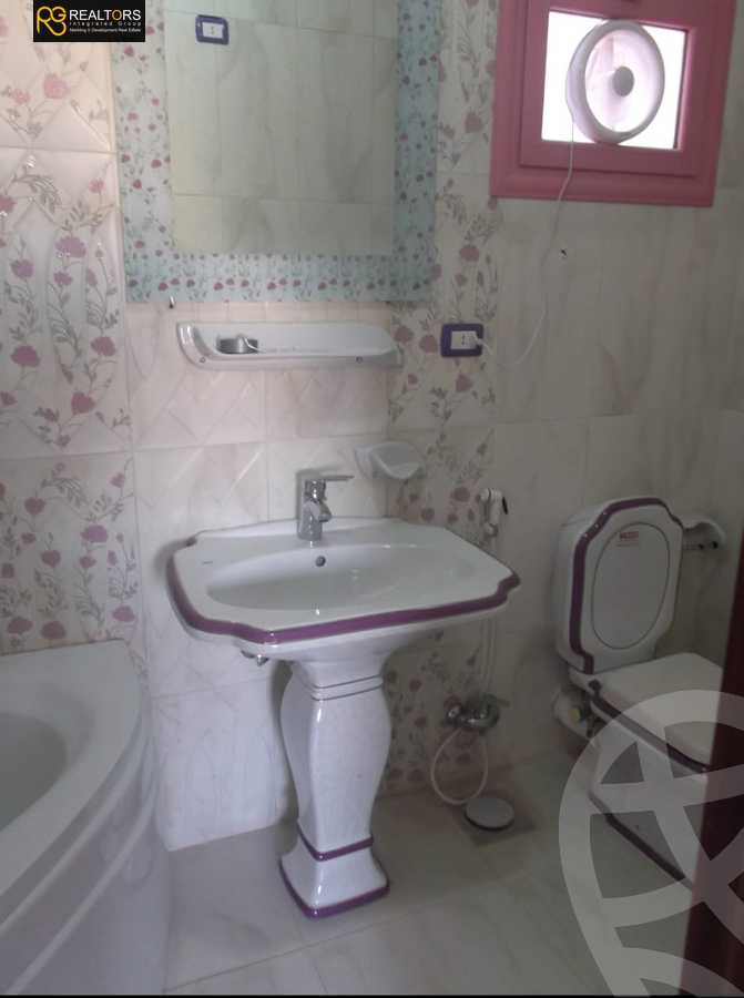 https://aqarmap.com.eg/ar/listing/4231178-for-sale-cairo-el-sheikh-zayed-city-el-hay-elsabeaa-lhy-lsb